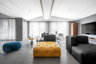 大連200平現(xiàn)代風二手房改造 光客廳就驚艷無比！室內(nèi)外一體化裝飾設(shè)計施工全解析